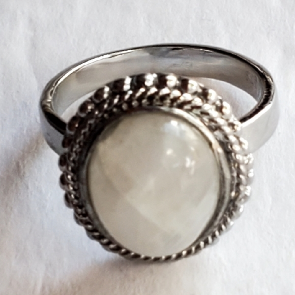 Karis Silver Look Ring Milky Stone‎ Look Size 7